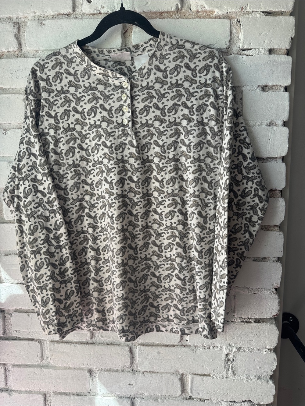Vintage Super soft cotton Neutral Paisley Henley Long Sleeve Top